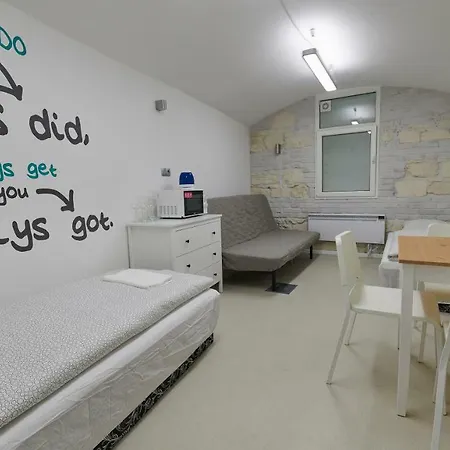 Hostel Jireckova